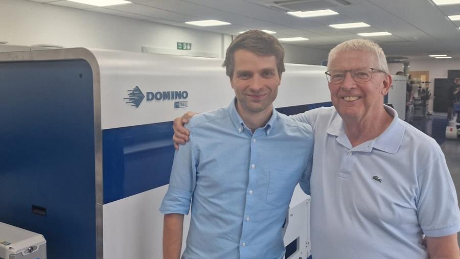 Crown Labels investeert in Domino N730i digitale labelpers