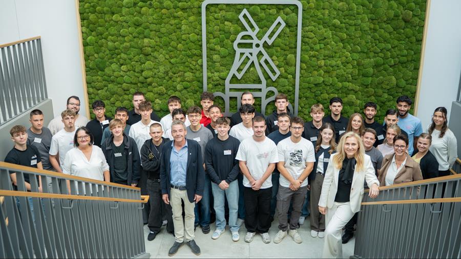 Koehler Group verwelkomt 36 nieuwe jongeren in opleiding