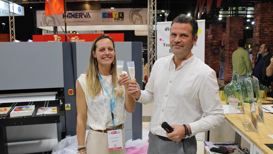 Digital Dot lance l'imprimante JHF M3300 à Sign2Com